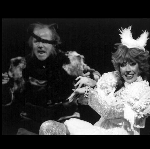 Kalózmacska (Haumann Péter), Lengelingéla (Kishonti Ildikó)